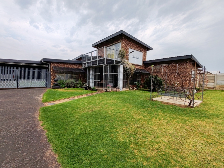 4 Bedroom Property for Sale in Potchefstroom North West